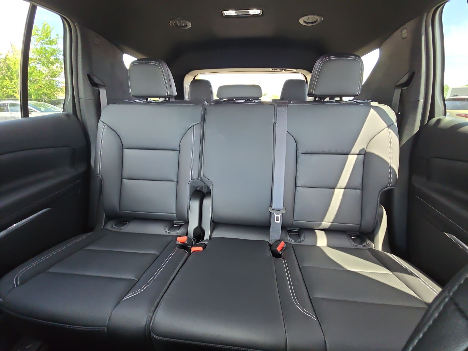 2025 Chevrolet Traverse photo 12