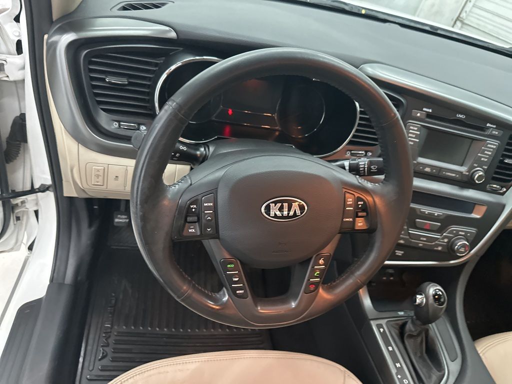 2013 Kia Optima Hybrid LX photo 8