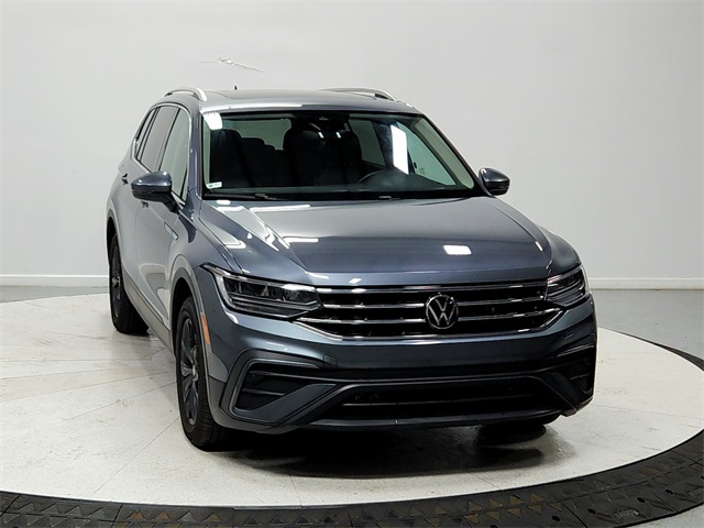 2024 Volkswagen Tiguan SE Wolfsburg Edition photo 2