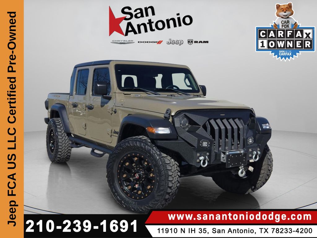 2020 Jeep Gladiator Sport S's photo