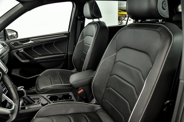 2022 Volkswagen Tiguan SEL Premium R-Line photo 9