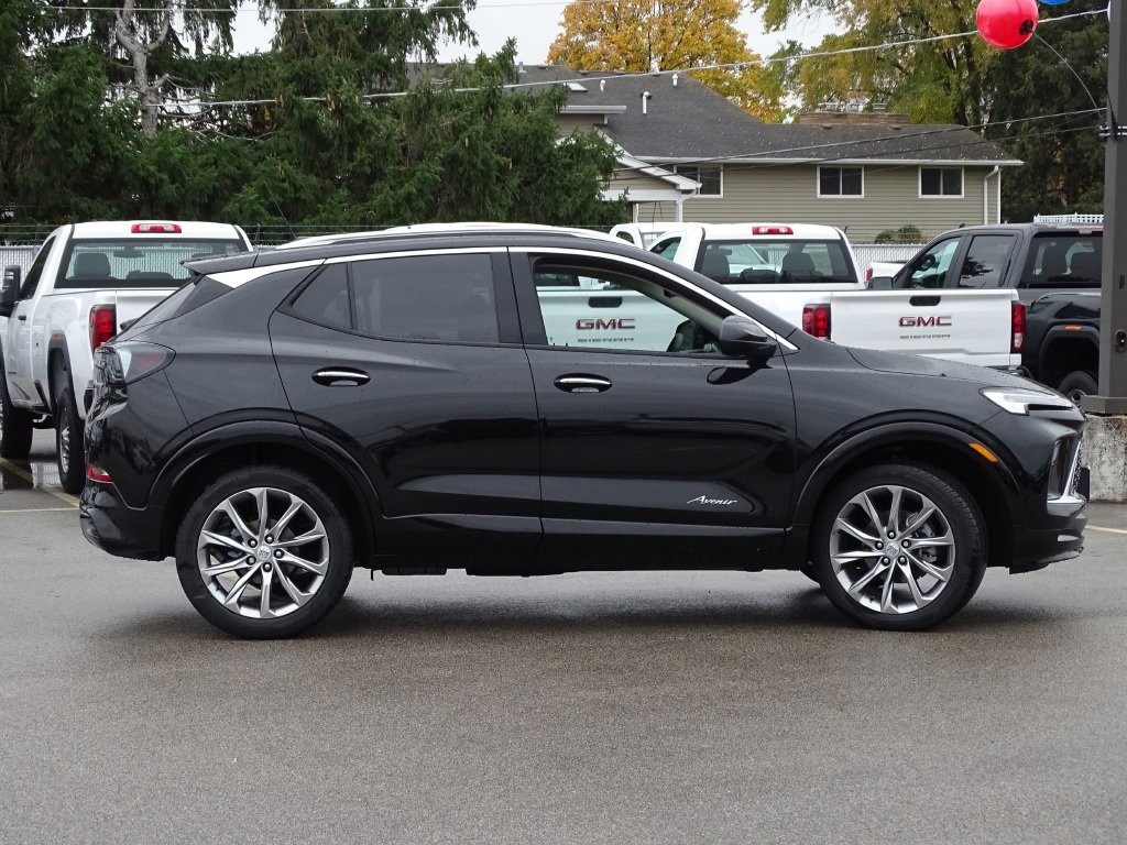 2024 Buick Encore GX Avenir photo 6