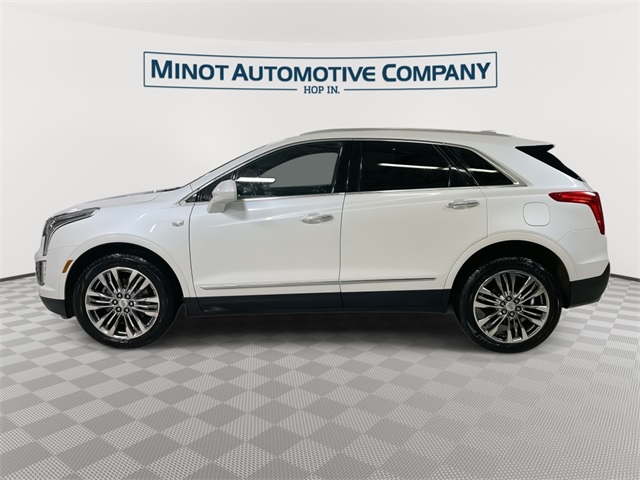 2017 Cadillac XT5 Premium Luxury photo 2