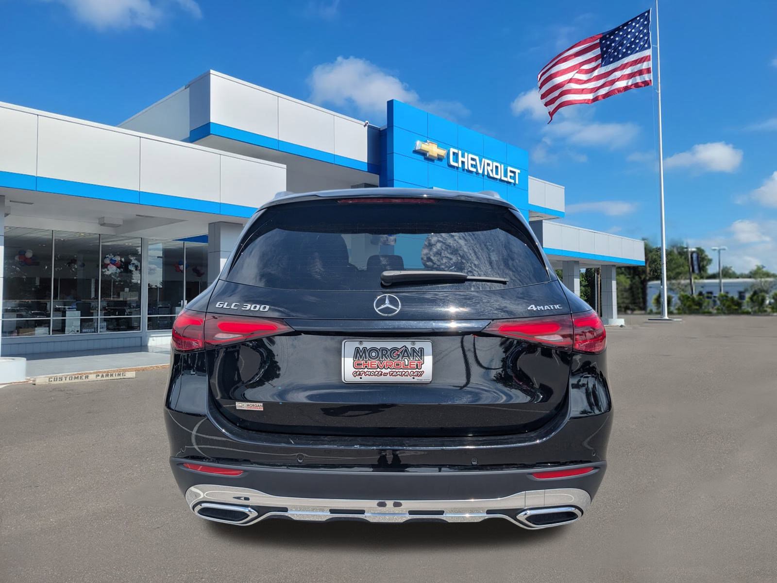 2024 Mercedes Benz GLC 300 photo 3