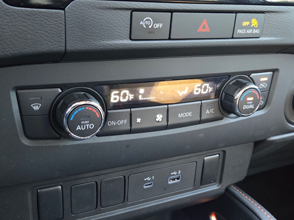 2024 Nissan Frontier PRO-4X photo 23