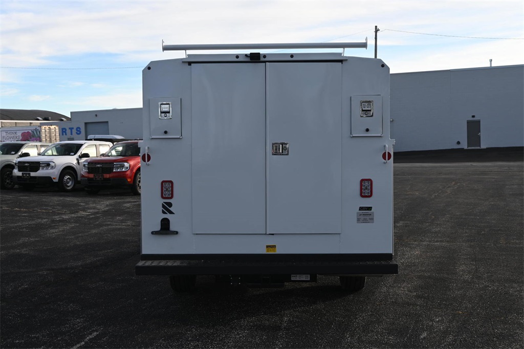 2024 Ford Transit Chassis Cutaway photo 7