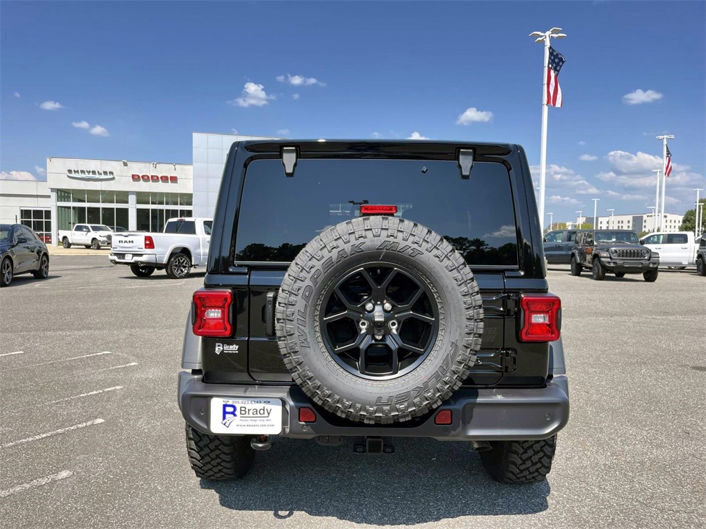 2025 Jeep Wrangler Willys photo 3