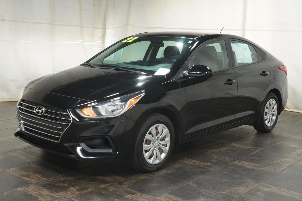 Certified 2022 Hyundai Accent SE with VIN 3KPC24A61NE154491 for sale in Boardman, OH