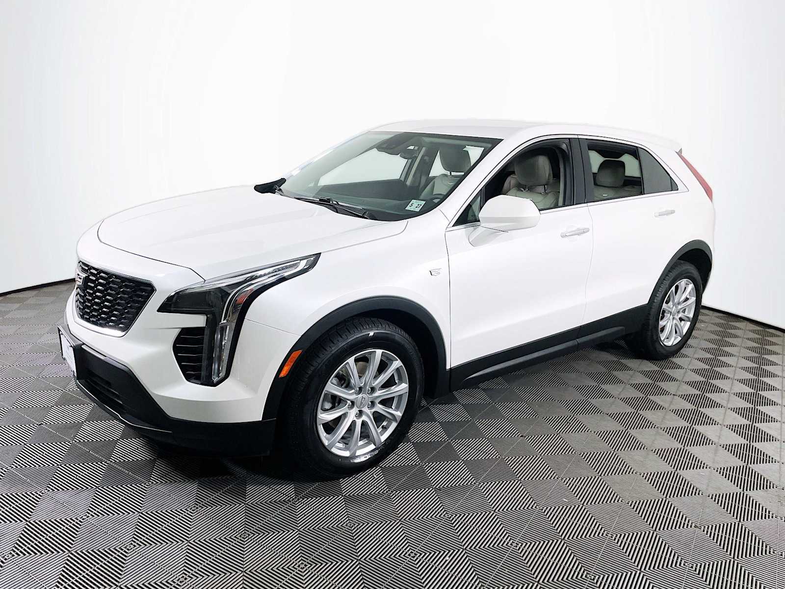 2022 Cadillac XT4 Luxury