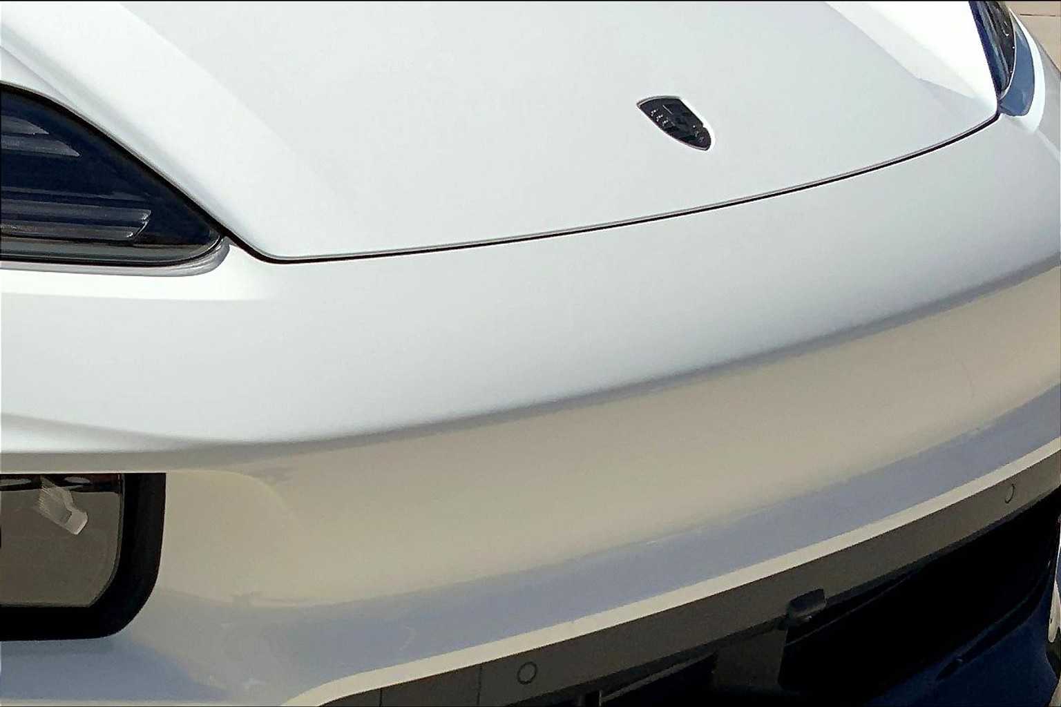 2025 Porsche Macan Electric Turbo photo 21