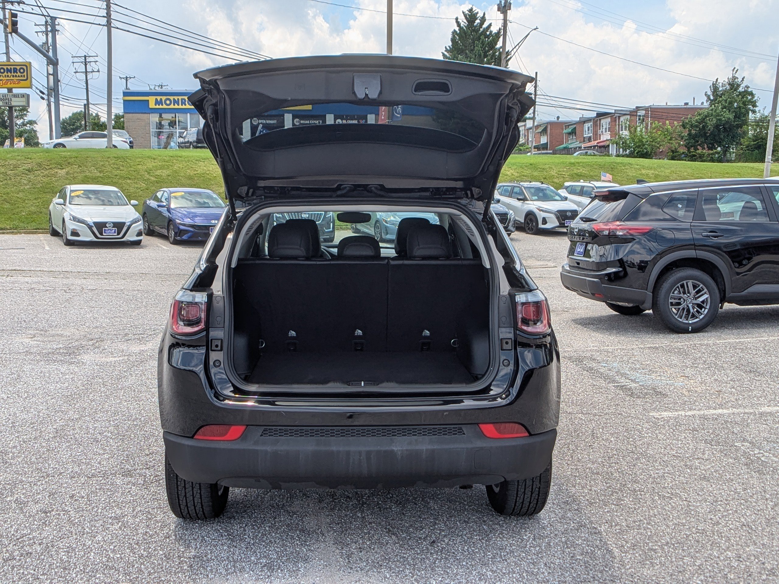 2022 Jeep Compass Latitude photo 23