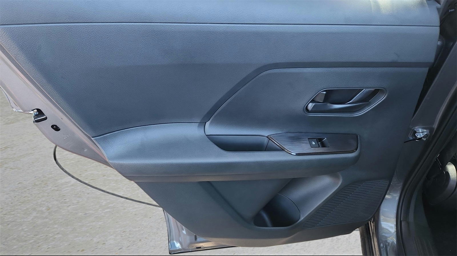2025 Nissan Kicks Play S photo 18