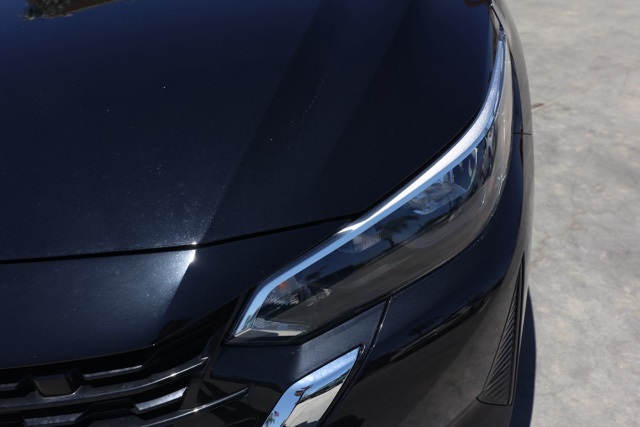 2025 Nissan Sentra S photo 9