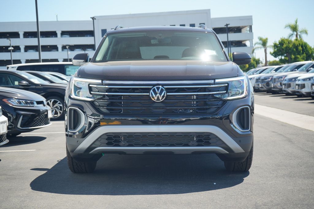 2026 Volkswagen Atlas Peak Edition SE photo 4
