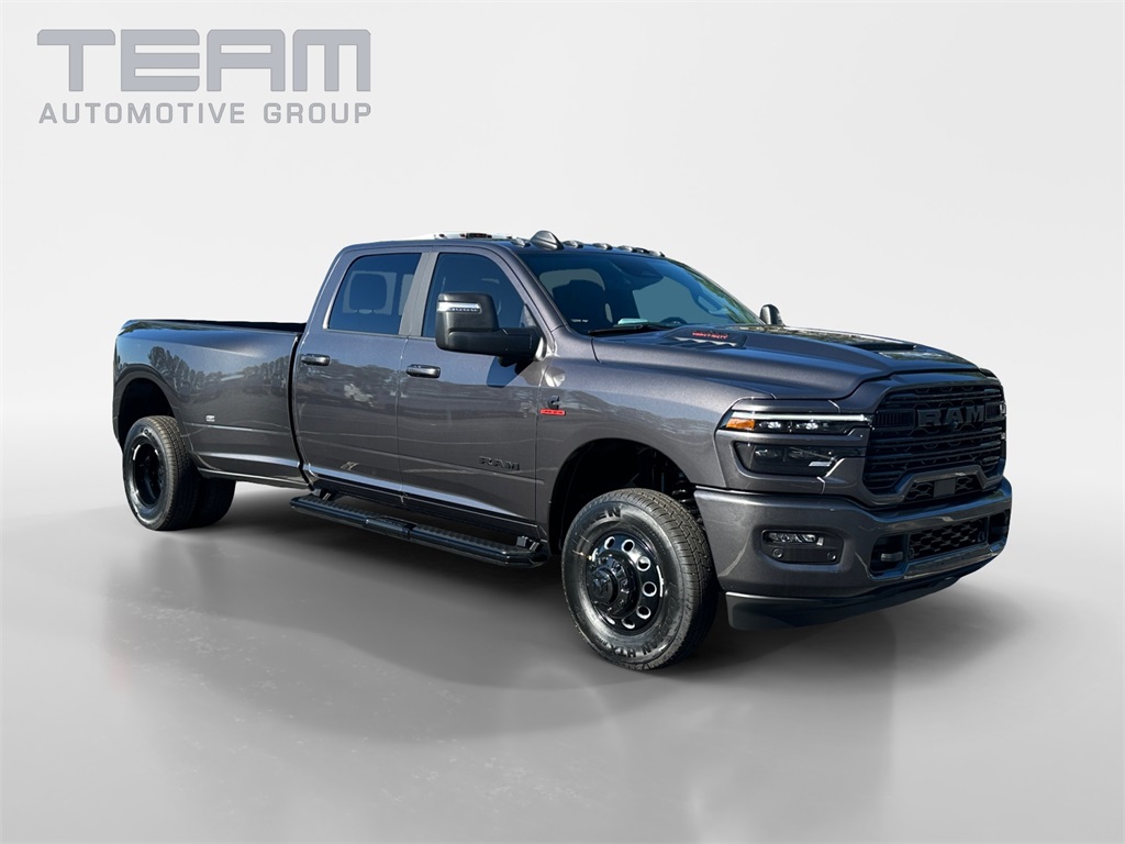 2026 RAM Ram 3500 Pickup Laramie's photo