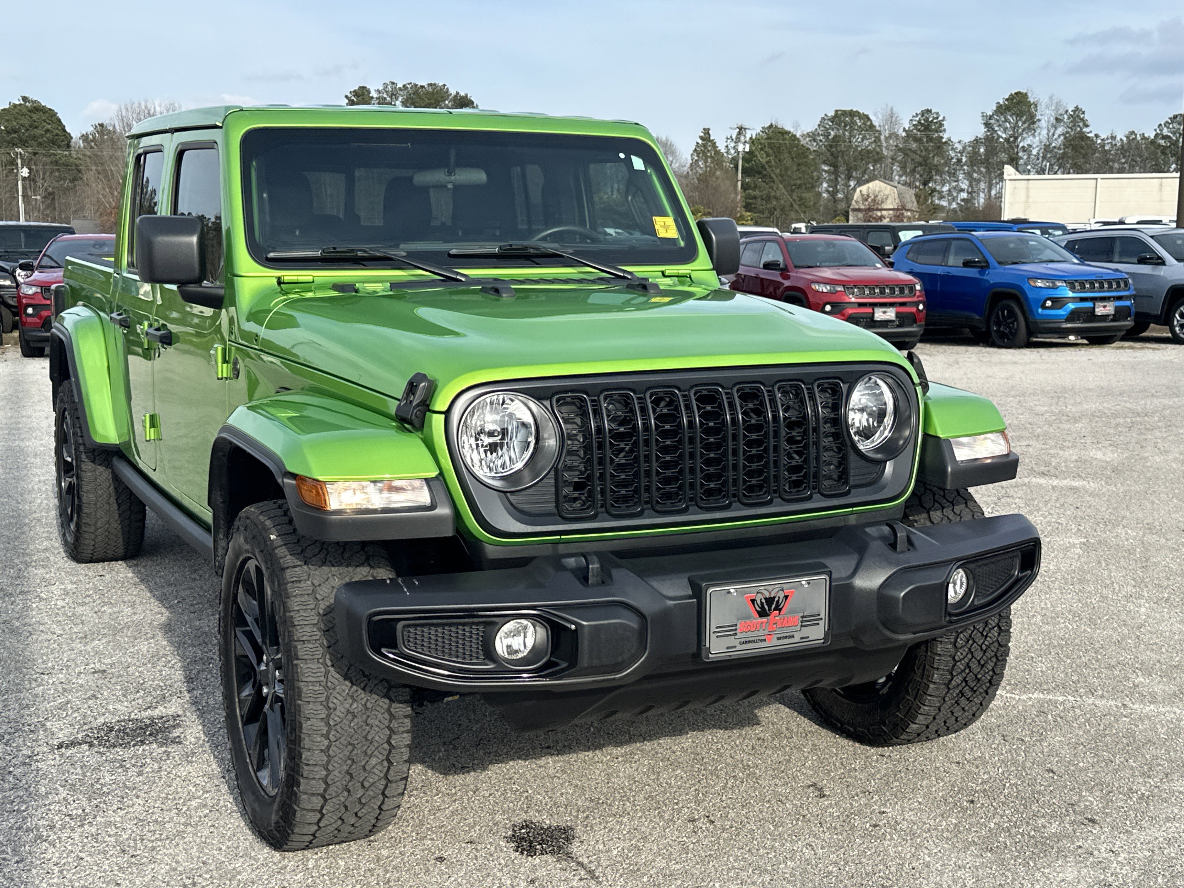 2025 Jeep Gladiator Nighthawk's photo