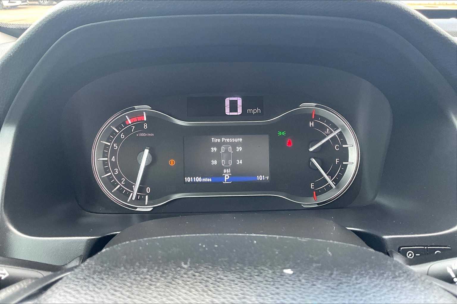 2018 Honda Pilot Touring photo 25
