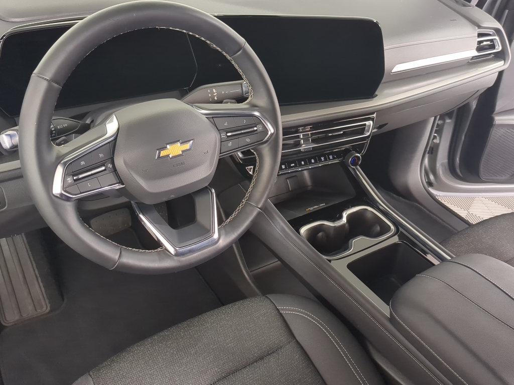 2025 Chevrolet Traverse photo 19