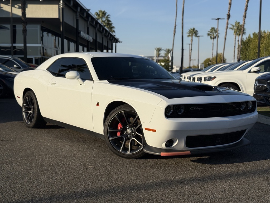 2021 Dodge Challenger R/T's photo