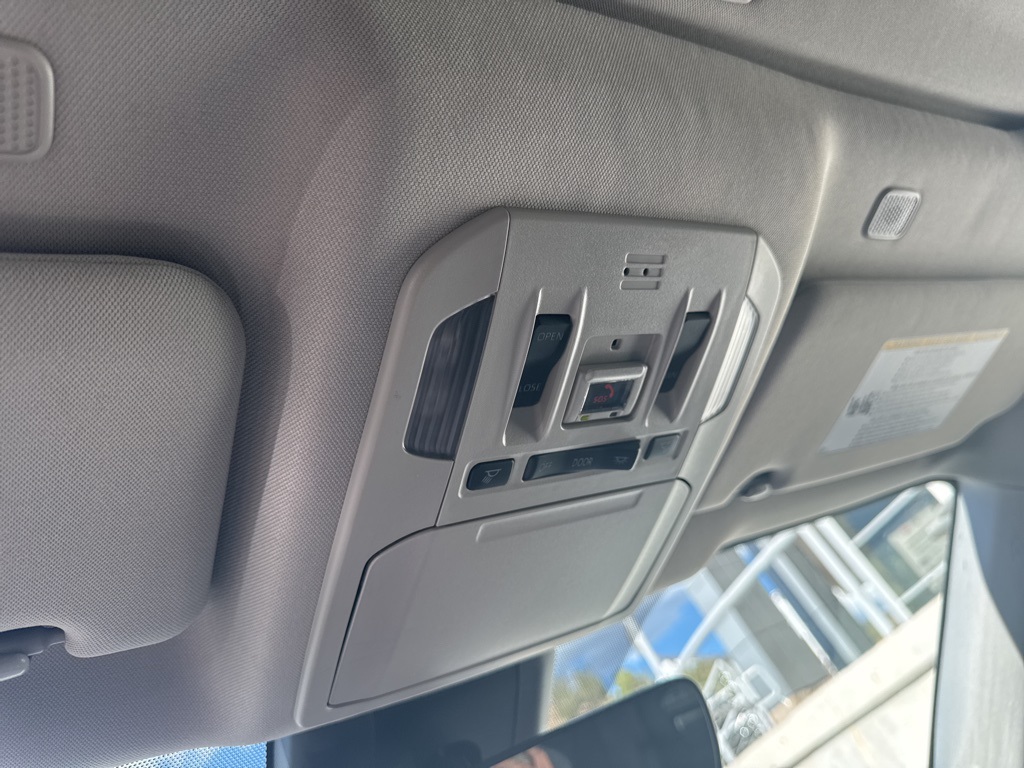 2023 Toyota Highlander Limited Platinum XLE XSE photo 14