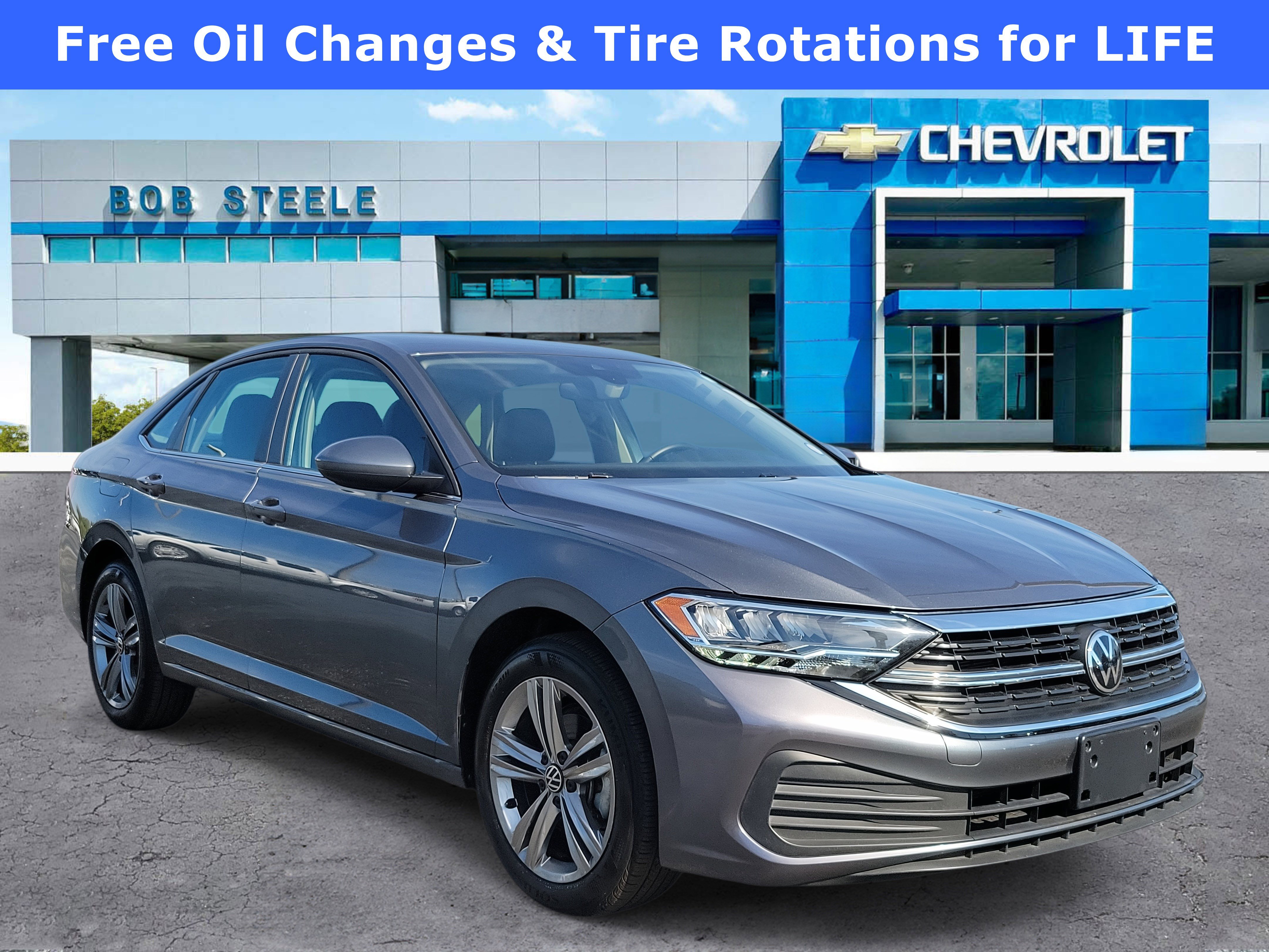 2024 Volkswagen Jetta SE's photo