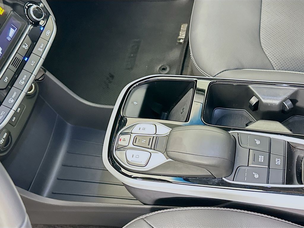 2019 Hyundai Ioniq Electric Limited photo 17