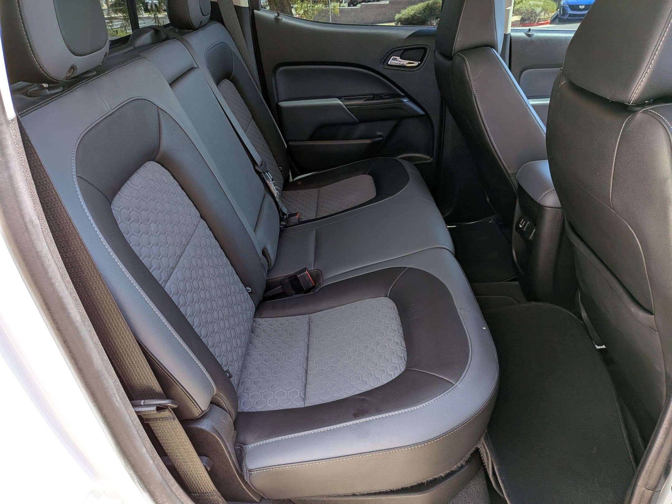 2019 Chevrolet Colorado Z71 photo 19