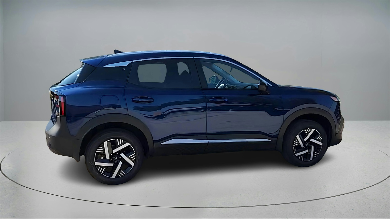 2026 Nissan Kicks SV photo 2