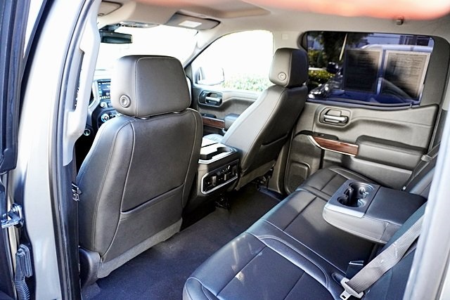 Used 2019 Gray GMC SLT image 21