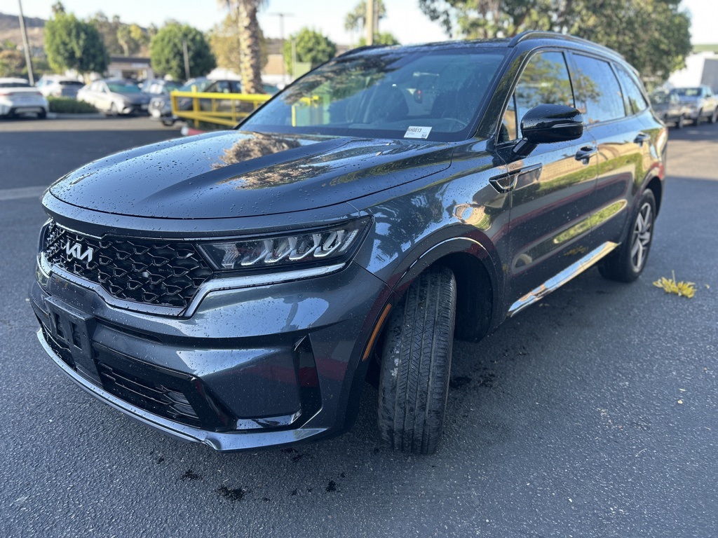 Used 2023 Gray Kia EX image 3