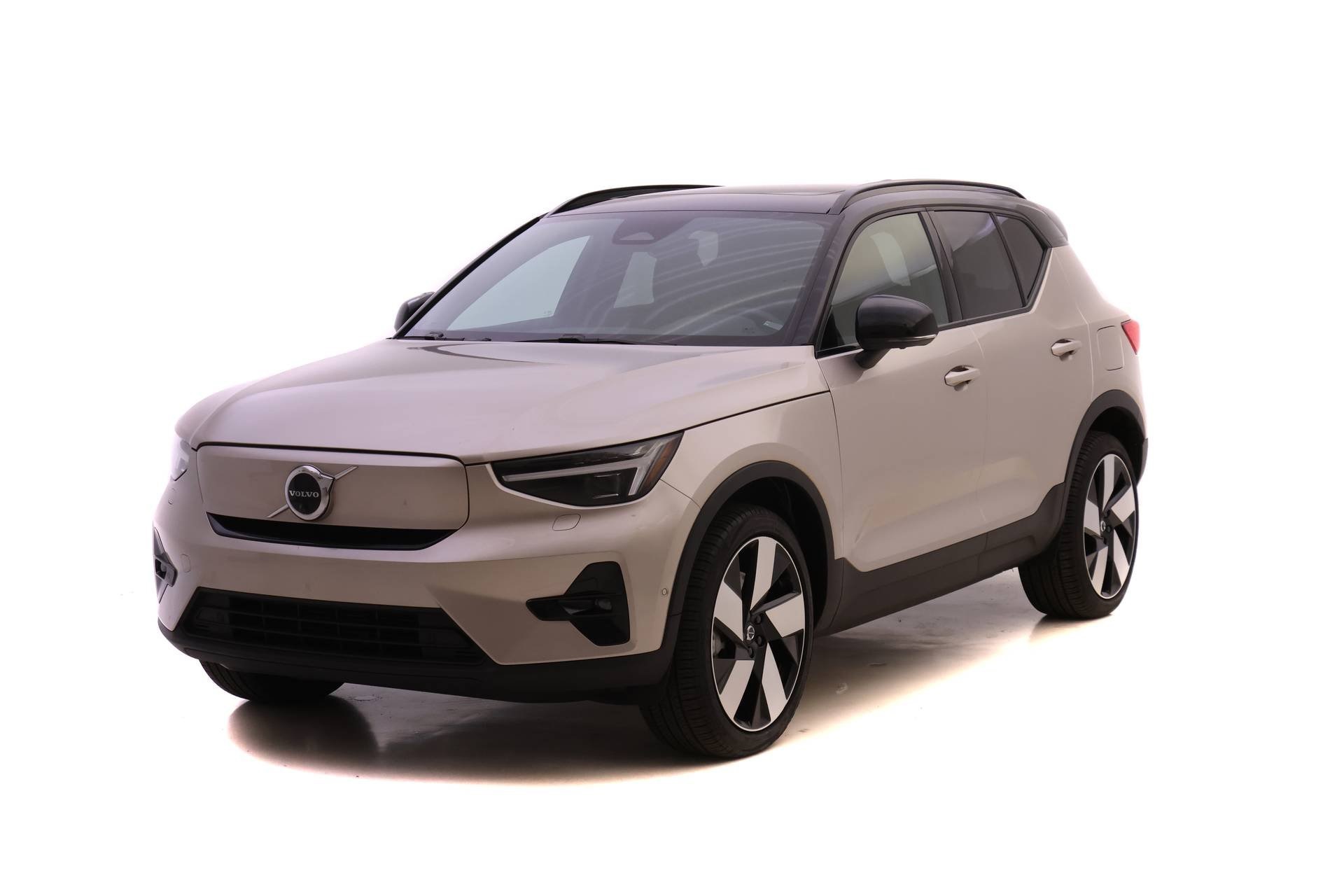 2023 Volvo XC40 Ultimate