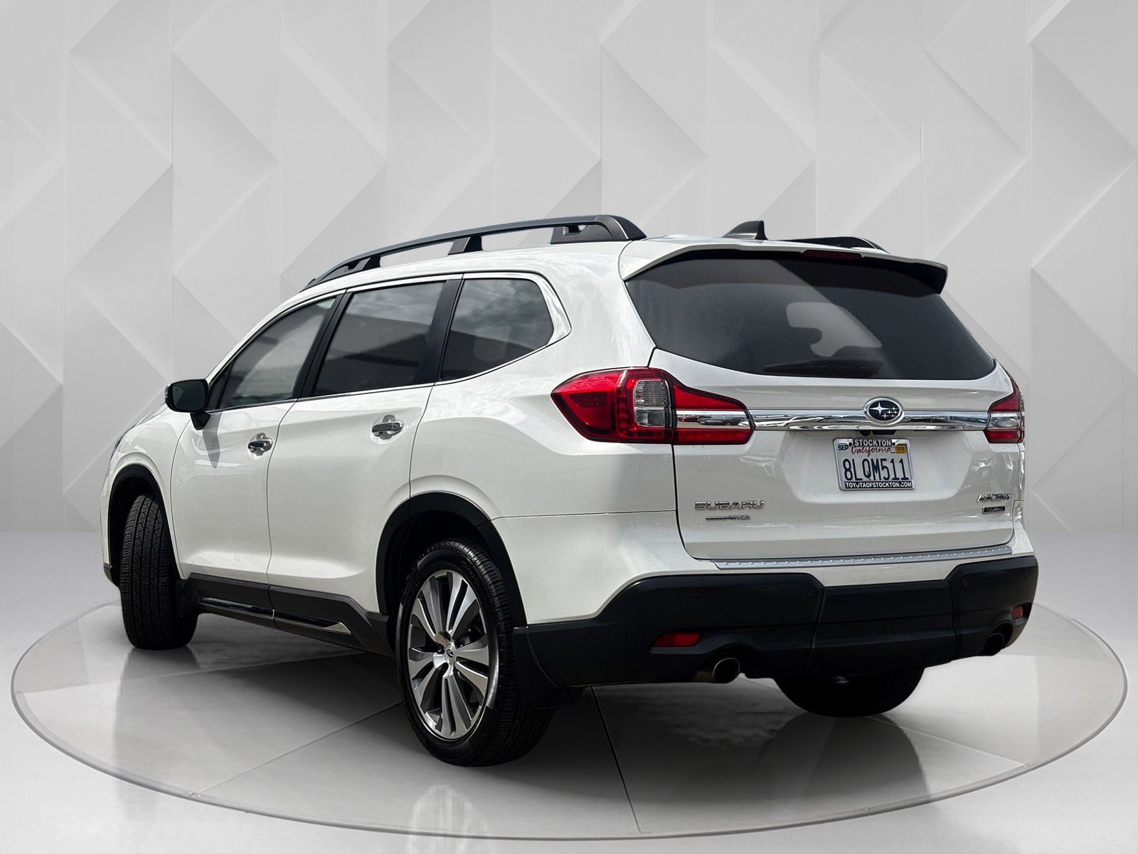 2020 Subaru Ascent Touring photo 2