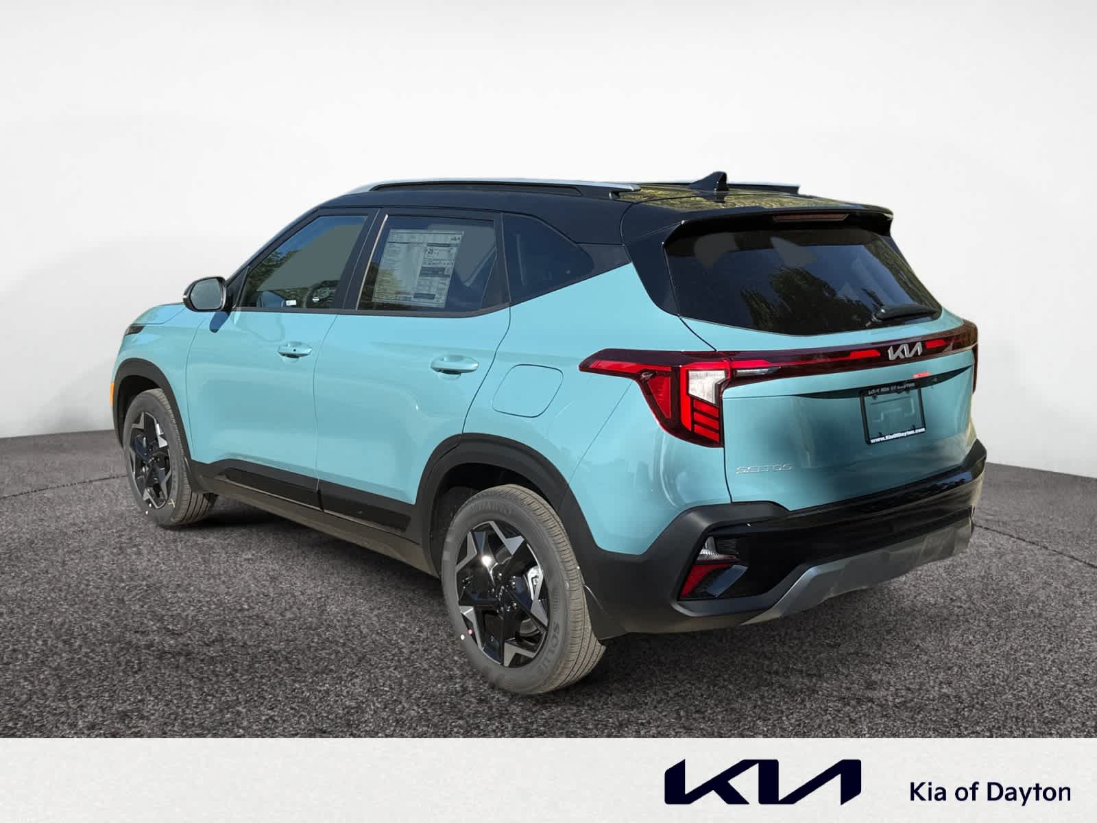2026 Kia Seltos S photo 2