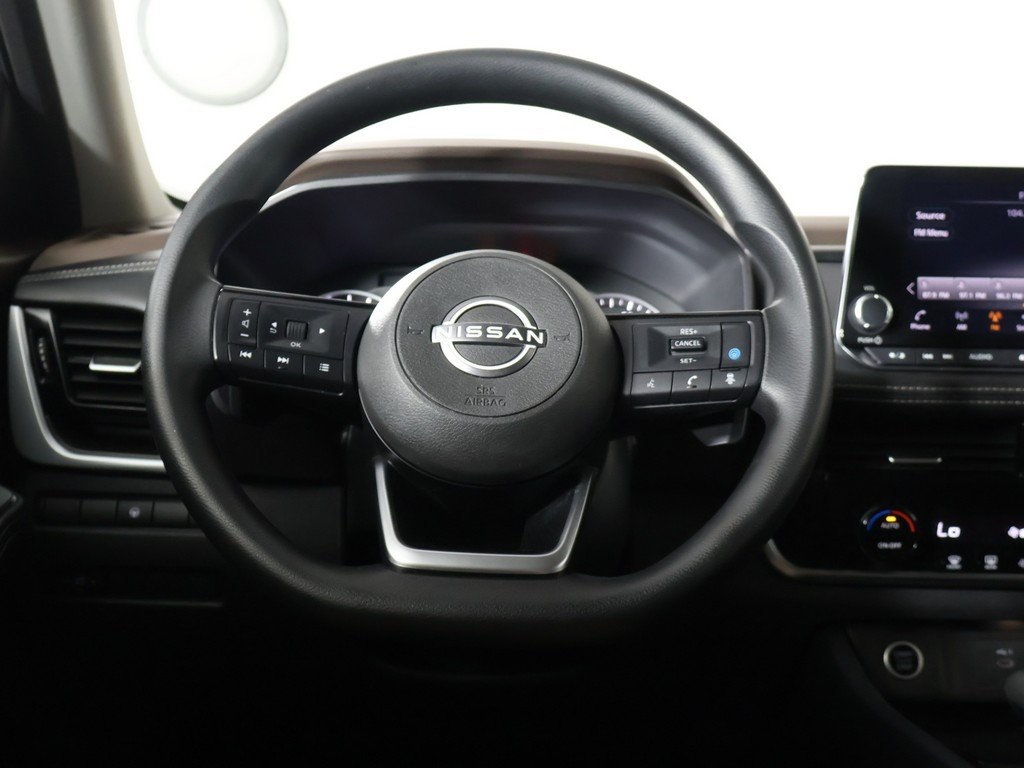 2022 Nissan Rogue SV photo 28