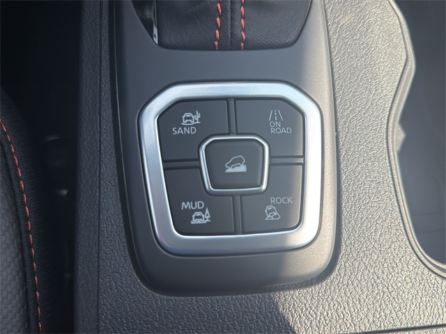 2026 Nissan Frontier PRO-4X photo 9