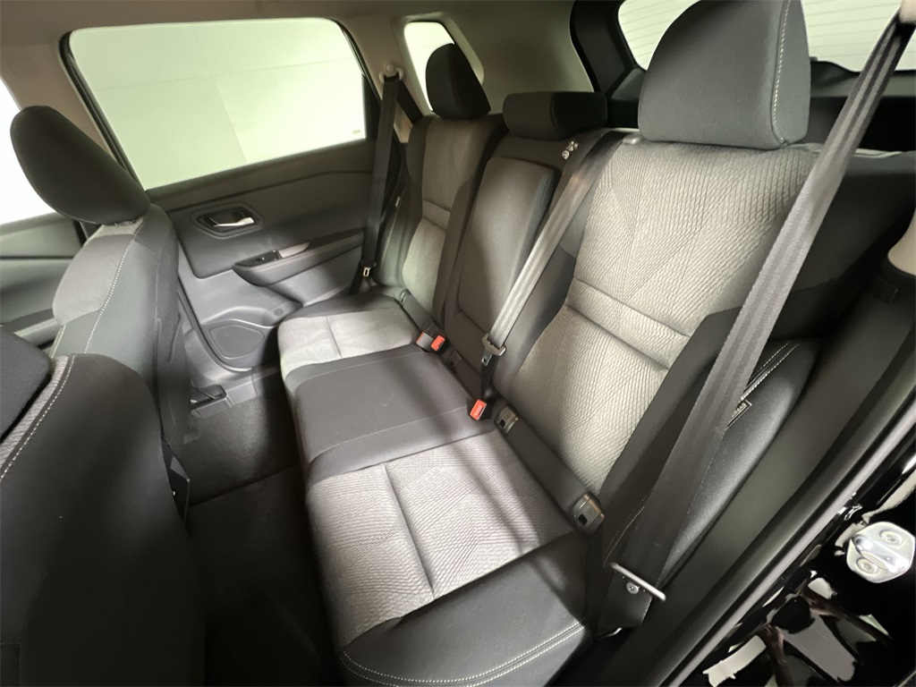 2026 Nissan Rogue SV photo 23