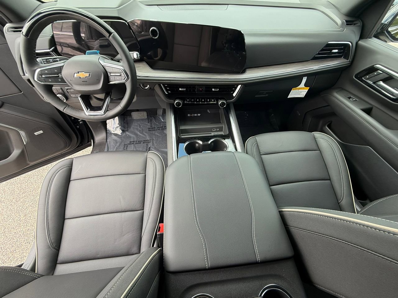 2025 Chevrolet Tahoe Premier photo 17