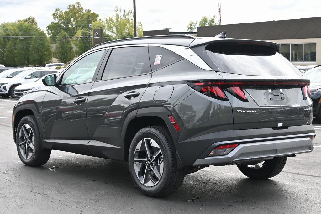 2026 Hyundai Tucson Hybrid SEL Convenience photo 2