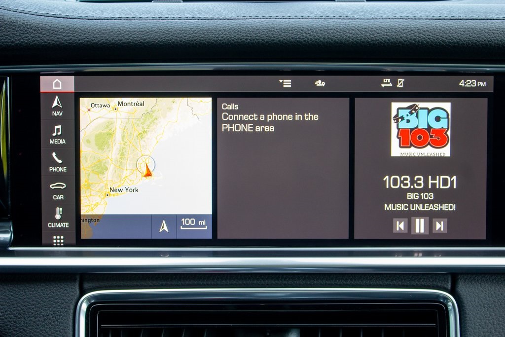 2021 Porsche Panamera 4 photo 16