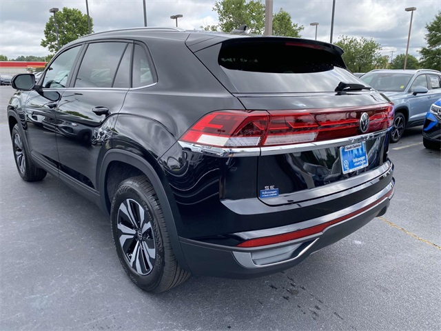2025 Volkswagen Atlas Cross Sport SE photo 4