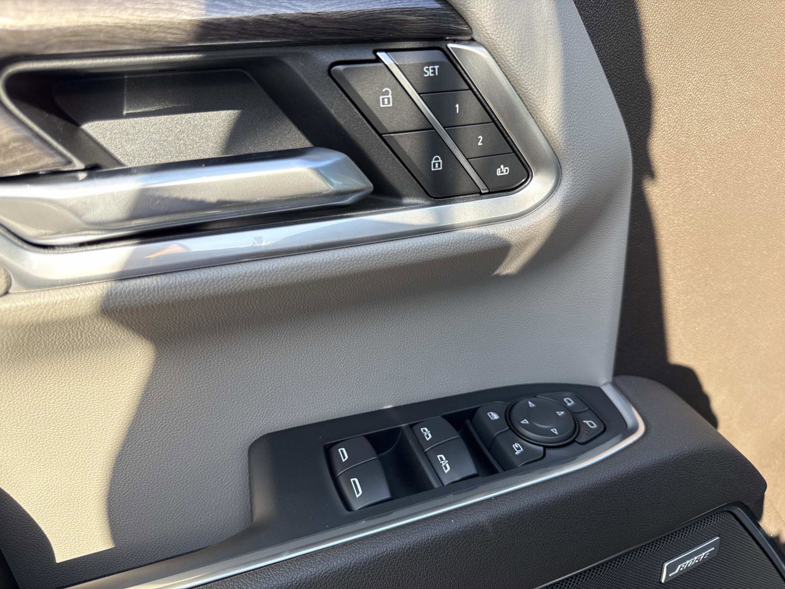 2026 Chevrolet Silverado 1500 LTZ photo 18