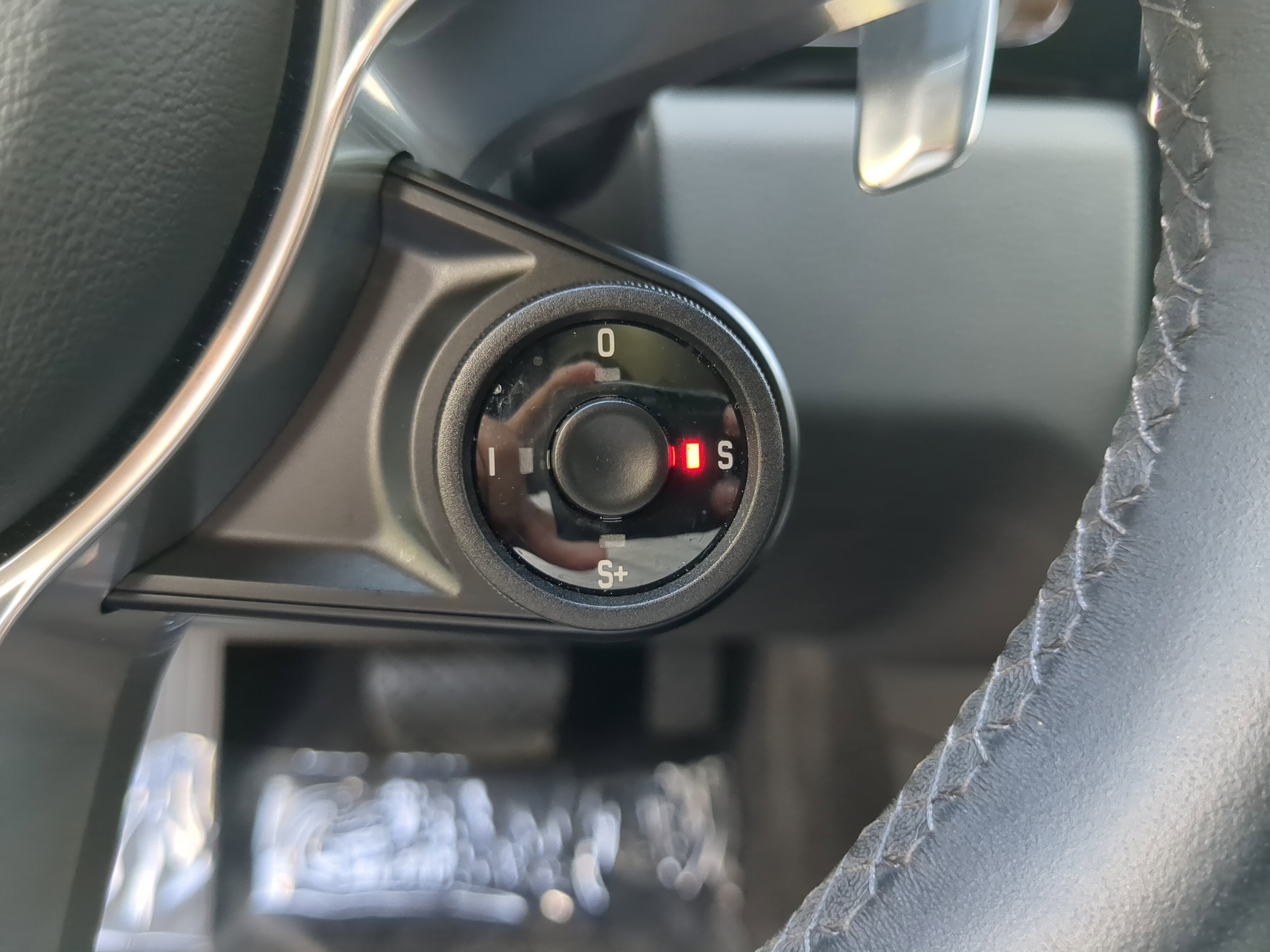 2023 Porsche Cayenne Platinum Edition photo 14