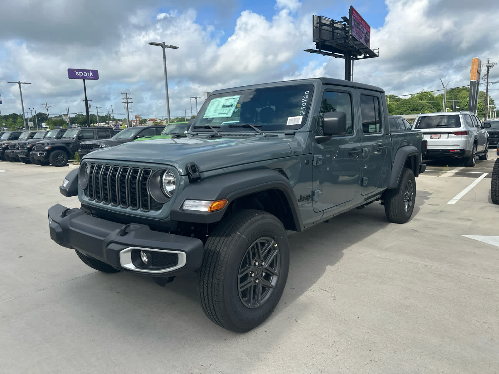 2025 Jeep Gladiator Sport S photo 3
