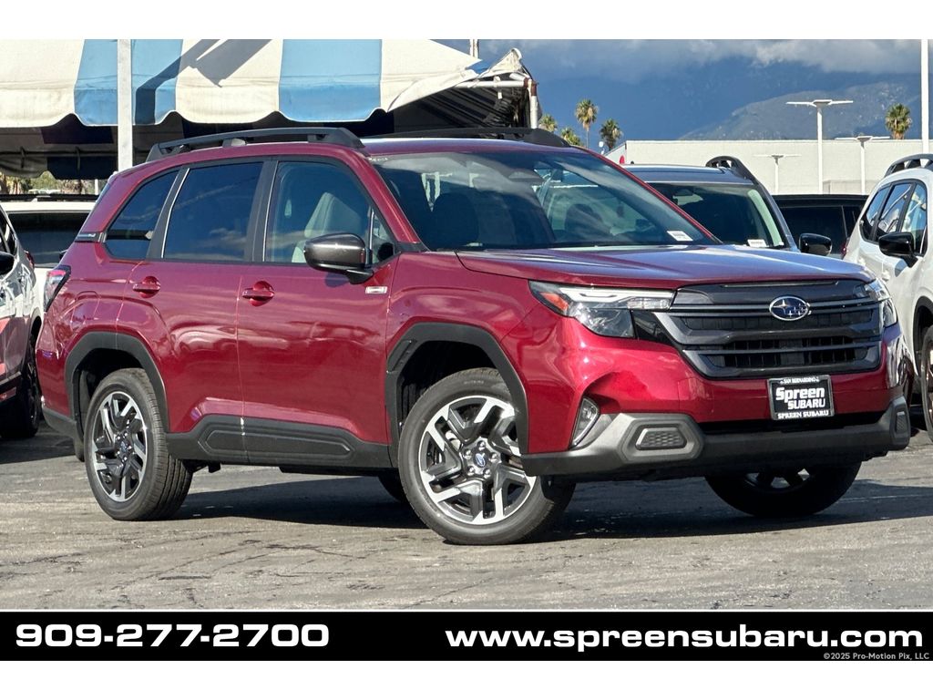 2025 Subaru Forester Premium's photo