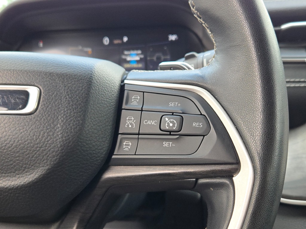 2022 Jeep Grand Cherokee Limited photo 32
