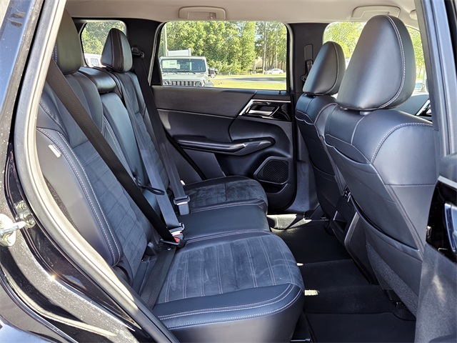 2024 Mitsubishi Outlander SE photo 15