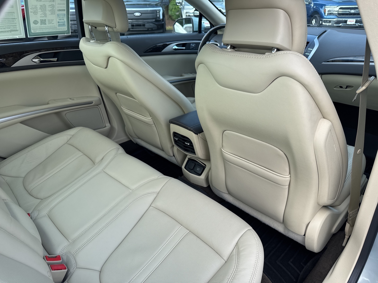 2013 Lincoln MKZ Hybrid photo 13