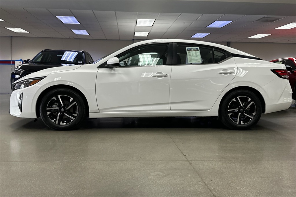 2024 Nissan Sentra SV photo 7