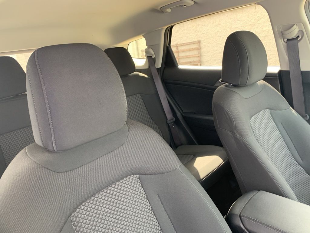 2023 Kia Sportage Hybrid LX photo 20