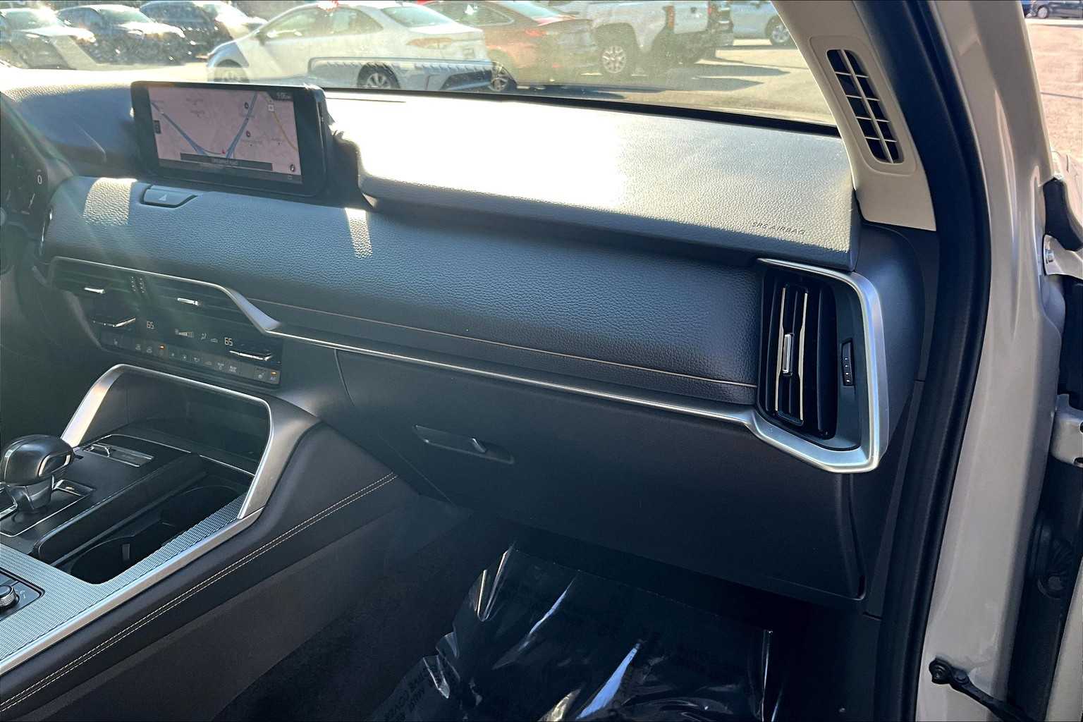 2024 Mazda CX-90 Premium photo 17
